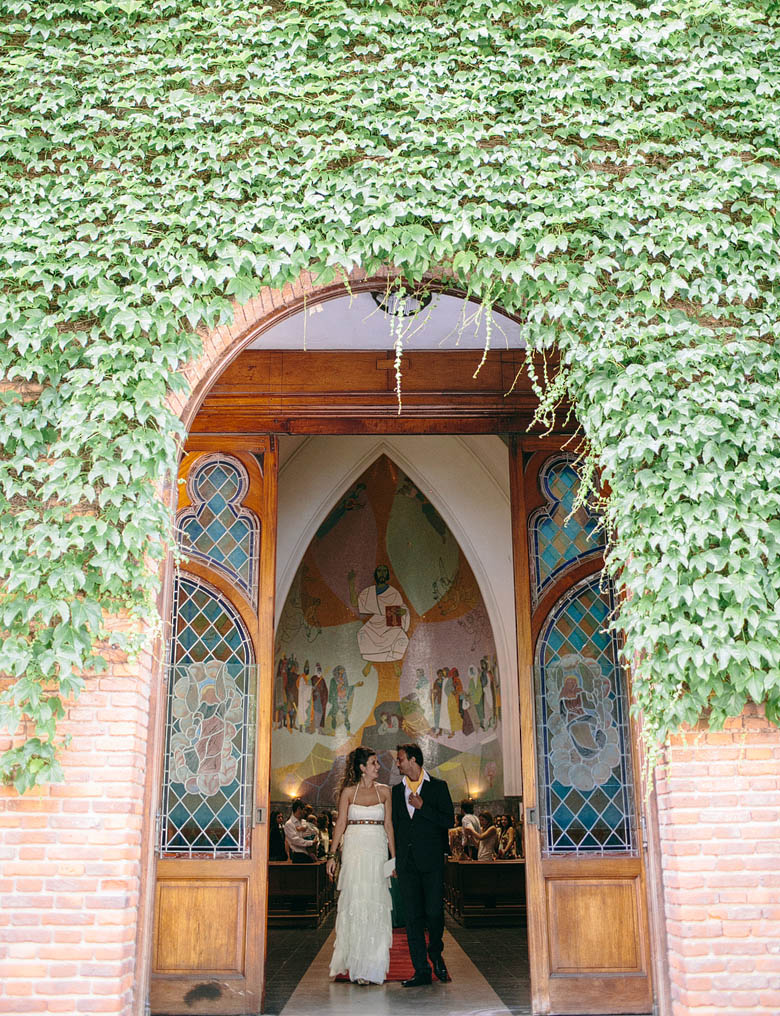 Salida de los novios Parroquia Jesus en el Huerto de los Olivos