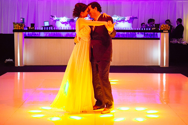 Casamiento en carpa en casa particular