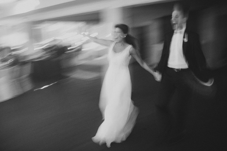 entrada de novios a la pista de baile