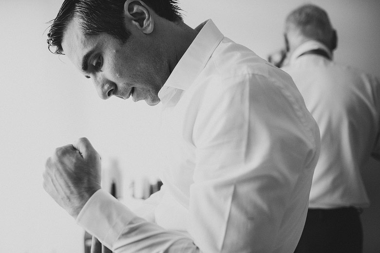 getting ready of the groom in wedding argentina