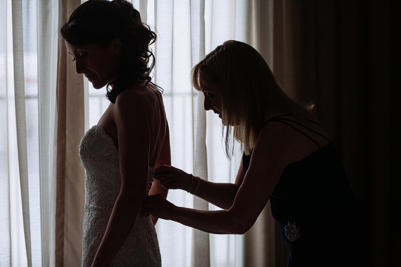 fotos de la postura del vestido de novia