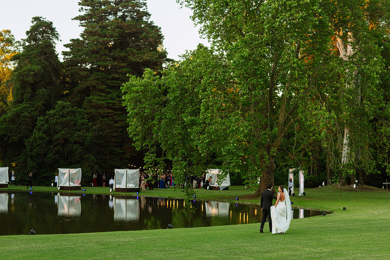 casamiento al atardecer en estancia villa maria