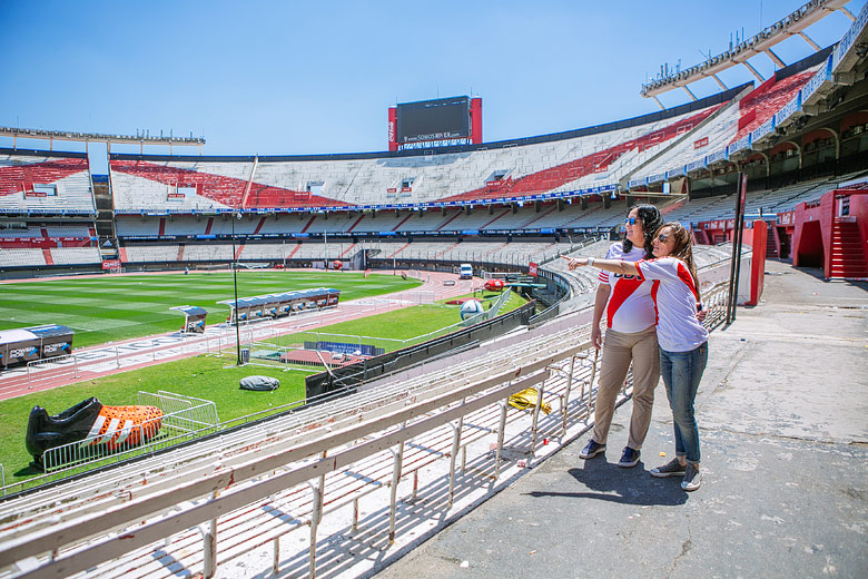 book de fotos de embarazo en el estadio de river