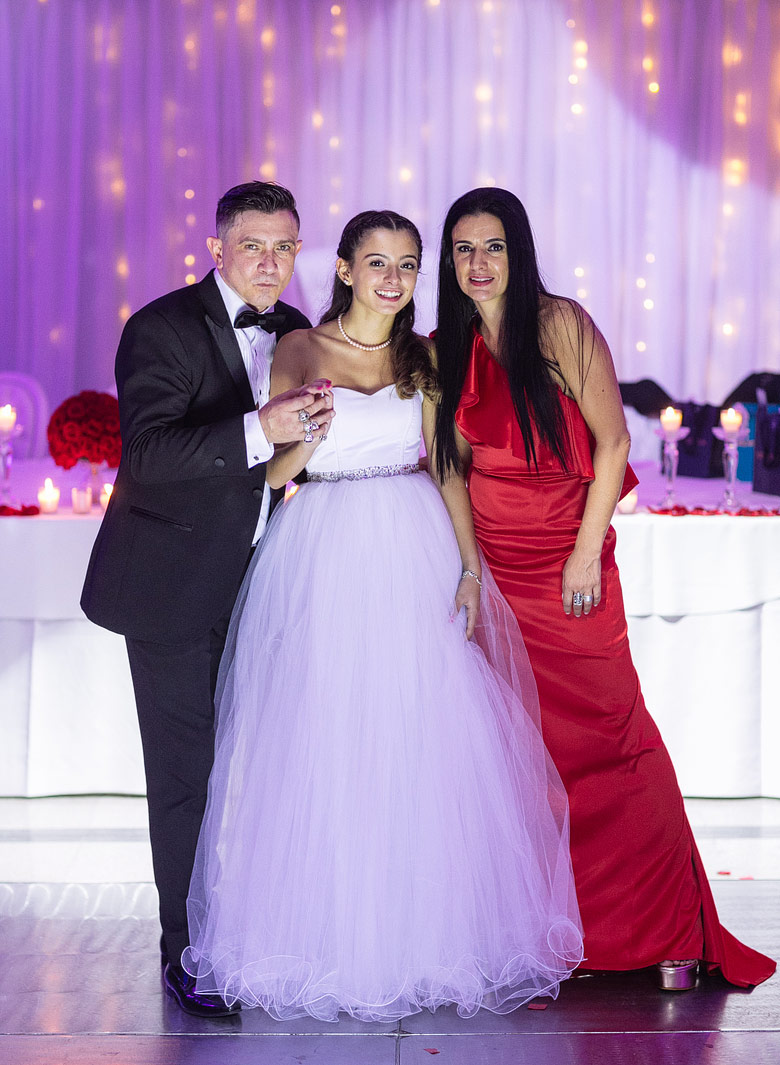 book quinceañera