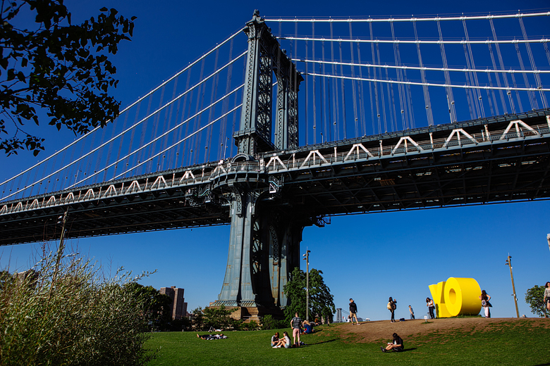 manhattan bridge dumbo