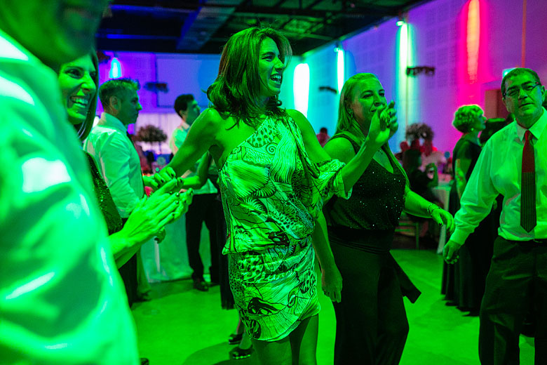fotos de casamiento con luz ambiente sin flash