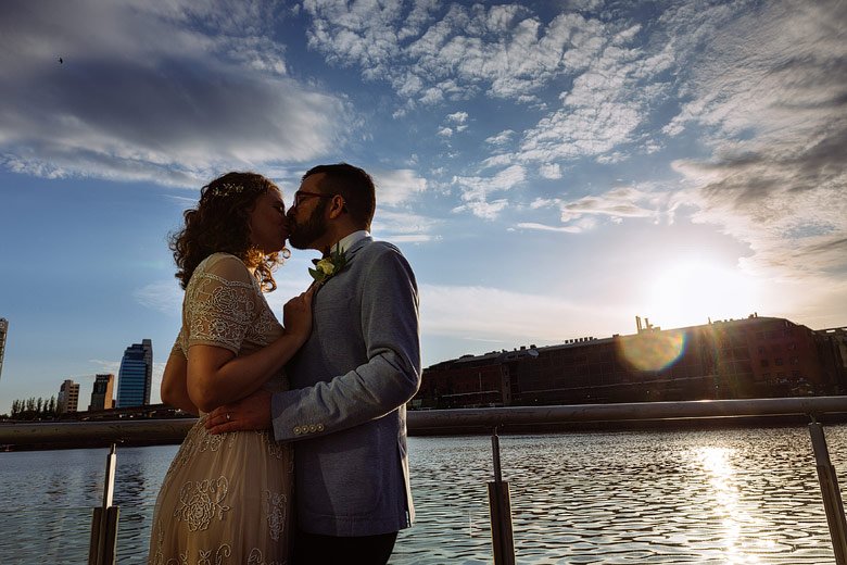 Casamiento diferente en Madero Walk
