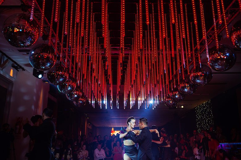 Casamiento diferente en Madero Walk