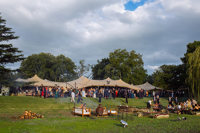 ideas-casamiento-en-campo-carpa-beduina